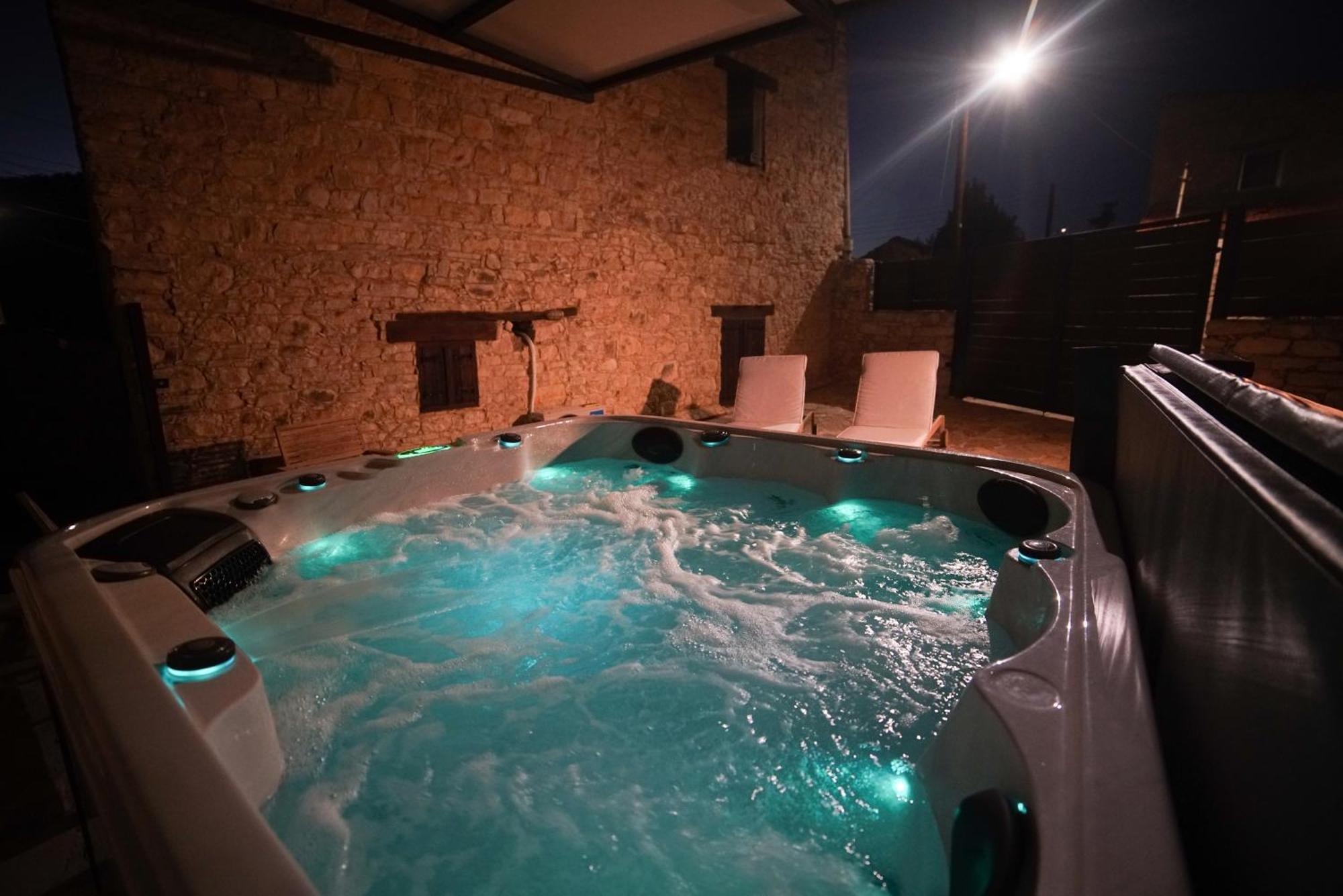 The Stonehouse Suites With Private Bath Spas Lemesos Exteriér fotografie
