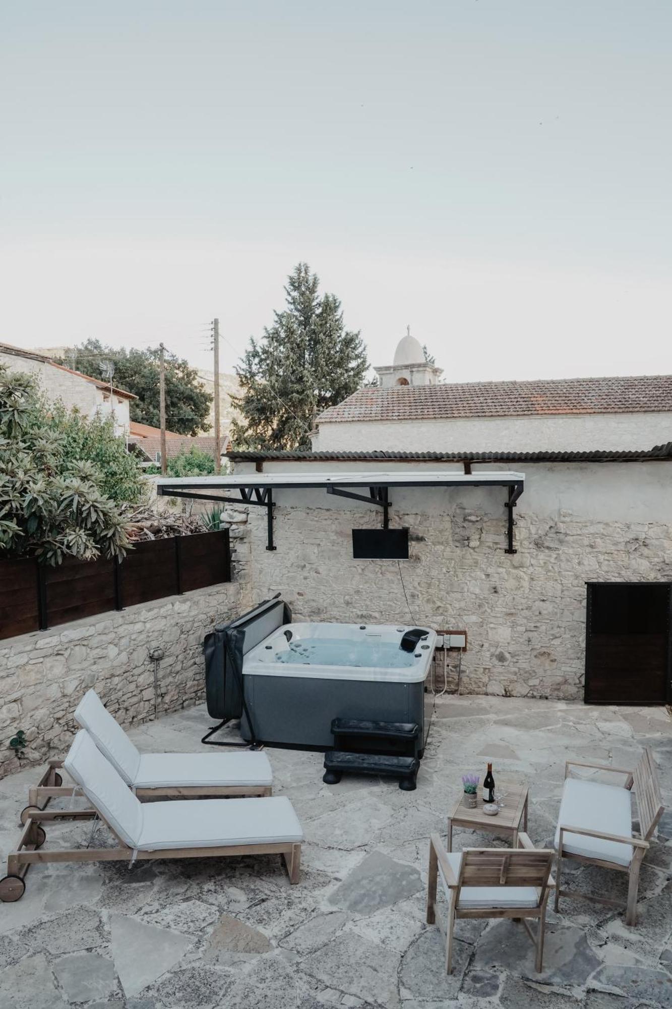 The Stonehouse Suites With Private Bath Spas Lemesos Exteriér fotografie
