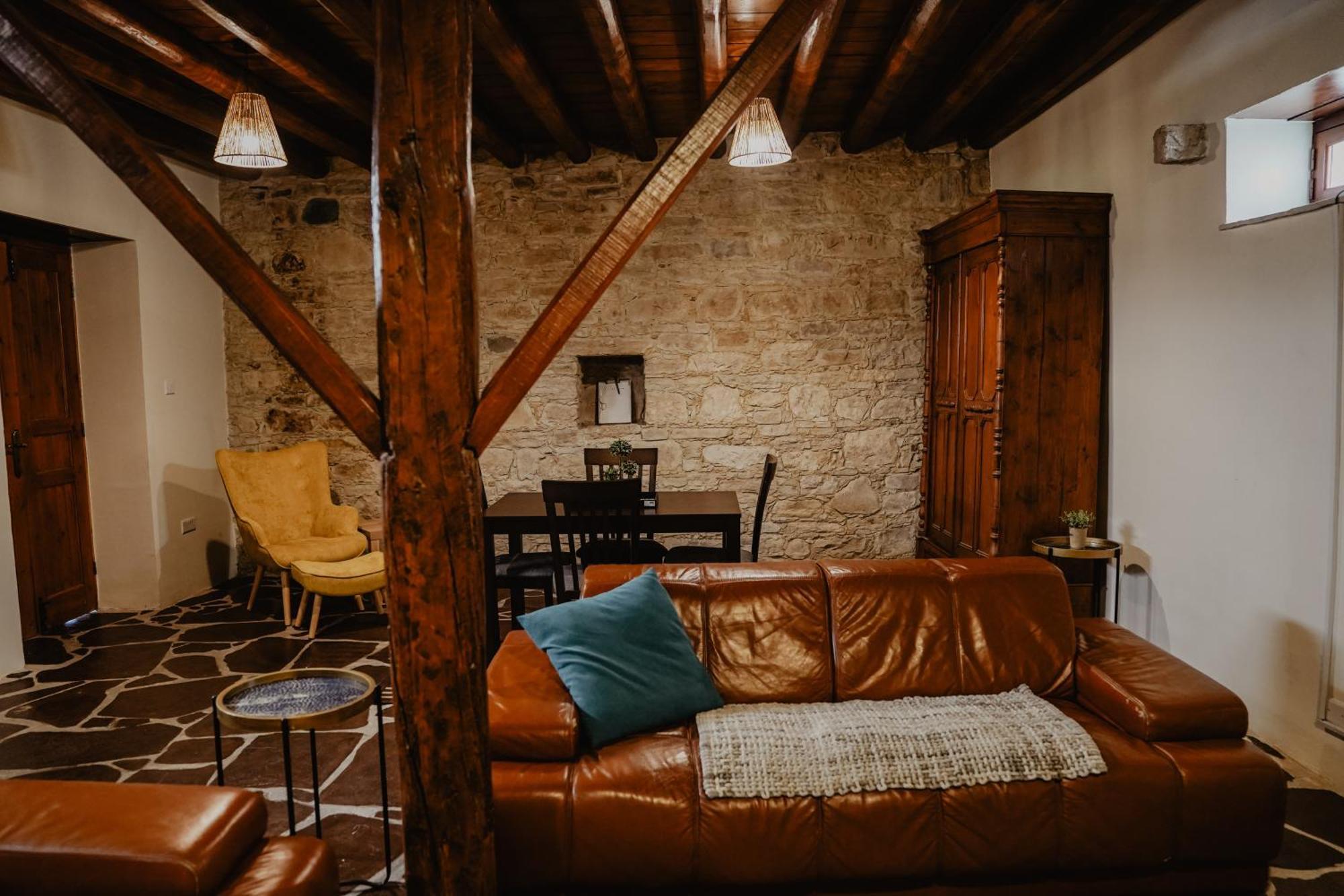The Stonehouse Suites With Private Bath Spas Lemesos Exteriér fotografie