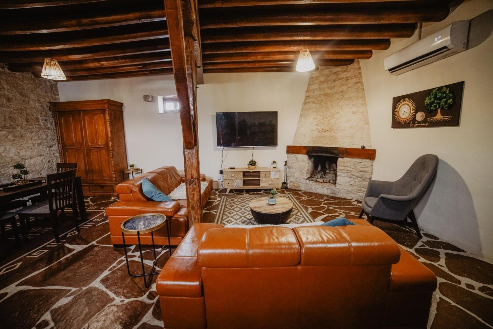 The Stonehouse Suites With Private Bath Spas Lemesos Exteriér fotografie
